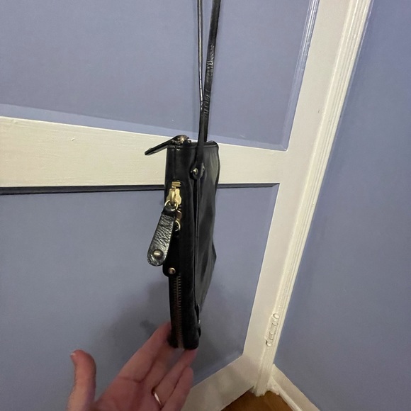 Dkny leather bag - Picture 2 of 3